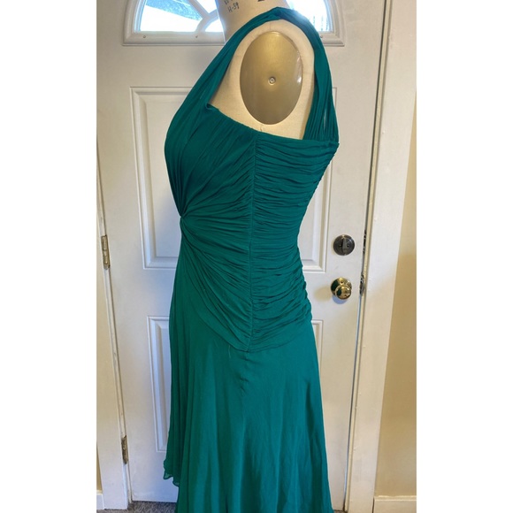 Green silk Tadashi Shoji formal chiffon dress - Picture 2 of 6